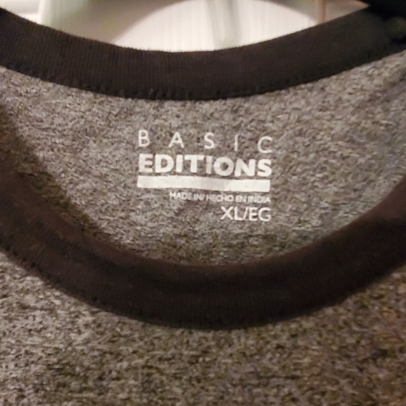 Mens XL Basics Shirt - Picture 2 of 2